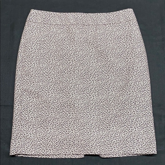 LOFT Dresses & Skirts - Loft by Ann Taylor Leopard Print Mini Skirt